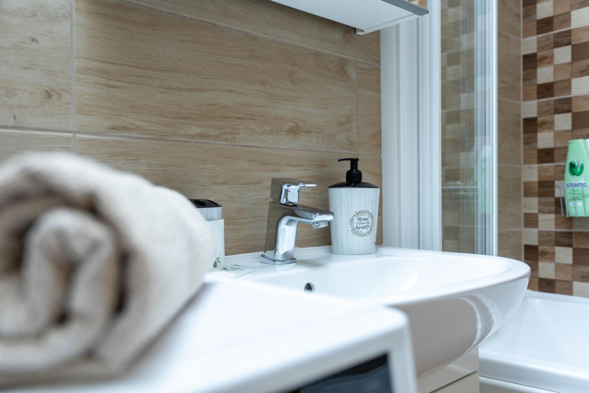 Downtown Cube Apartment บูดาเปสต์ ภายนอก รูปภาพ